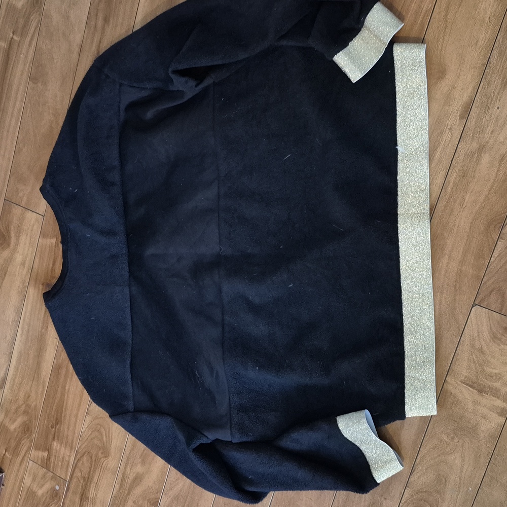 Nike Black and Gold women's sweater - Picture 3 of 3